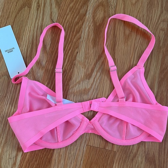 Urban outfitters out from under bra - Picture 3 of 3